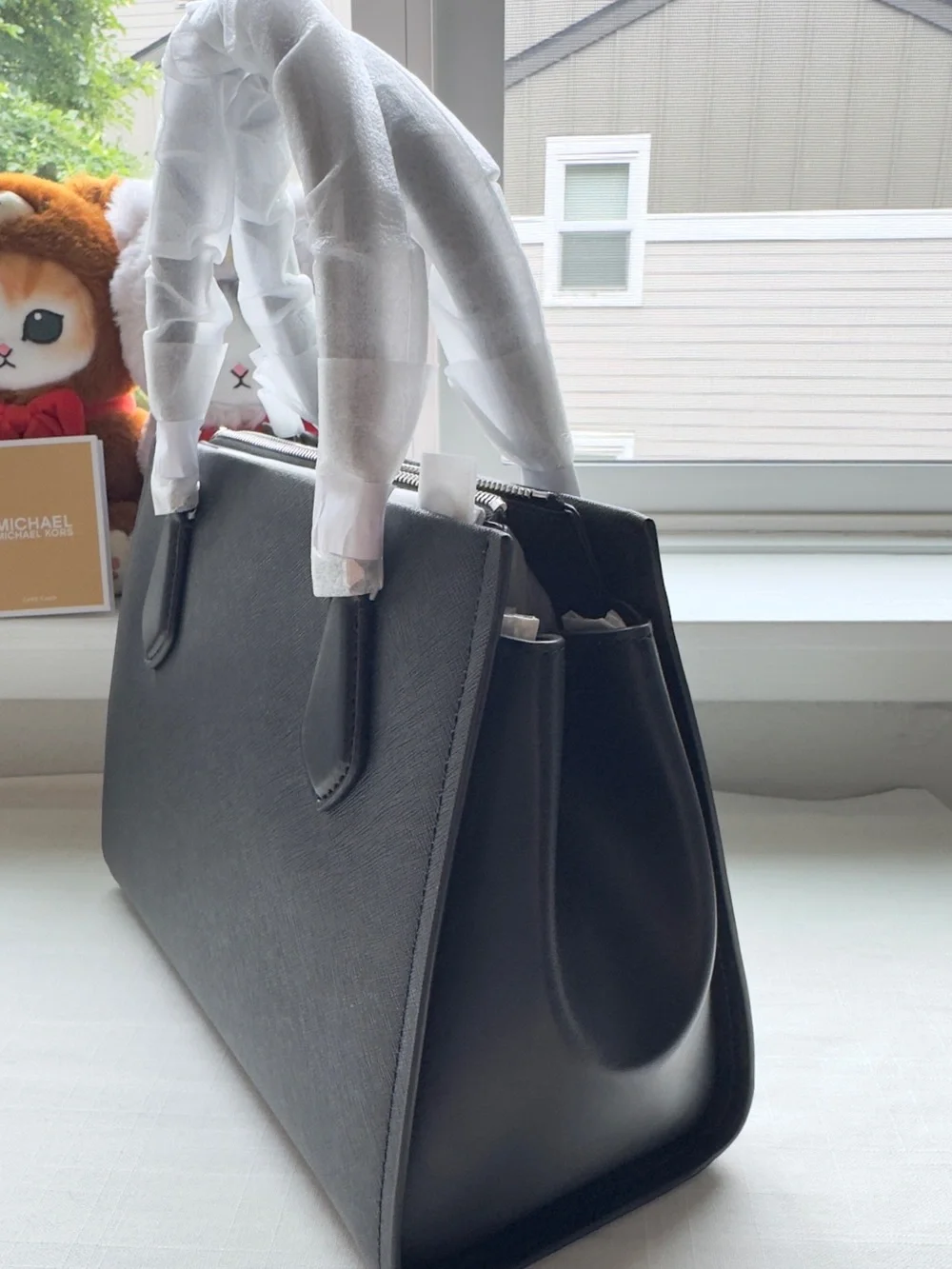 NWT 👜Michael Kors black Marilyn Medium Saffiano Leather Satchel